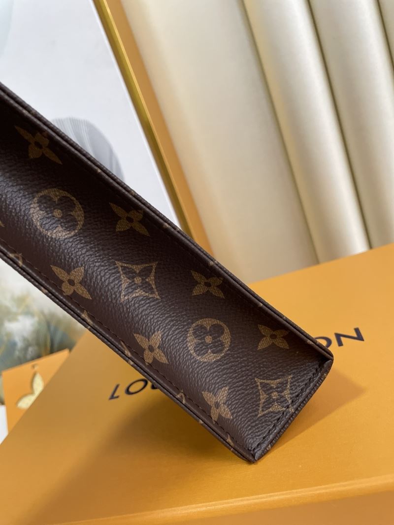 Louis Vuitton Clutch Bags